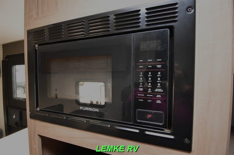 2024 Forest River Cherokee Wolf Den 16EV   - Photo 22 - Rocklin, CA 95677