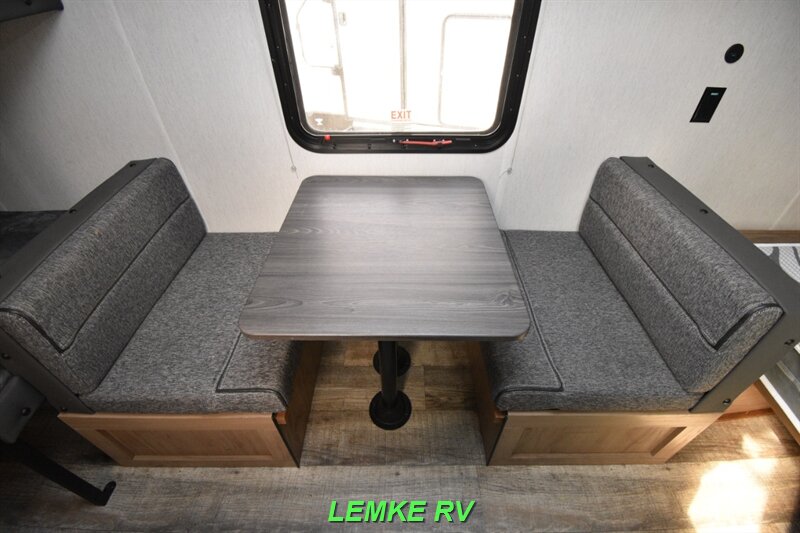 2024 Forest River Cherokee Wolf Den 16EV   - Photo 16 - Rocklin, CA 95677