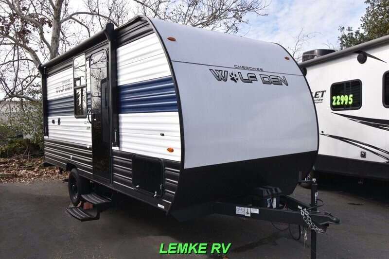 2024 Forest River Cherokee Wolf Den 16EV  