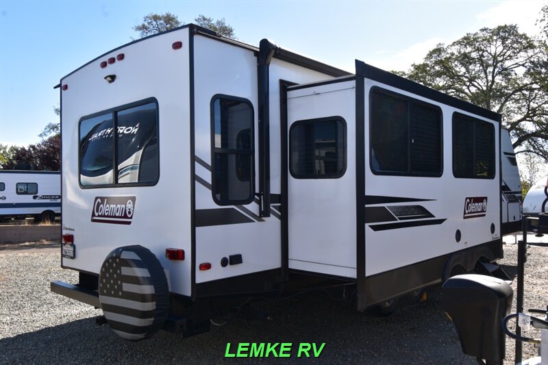 2022 Dutchmen Coleman Light 2955RL   - Photo 8 - Rocklin, CA 95677