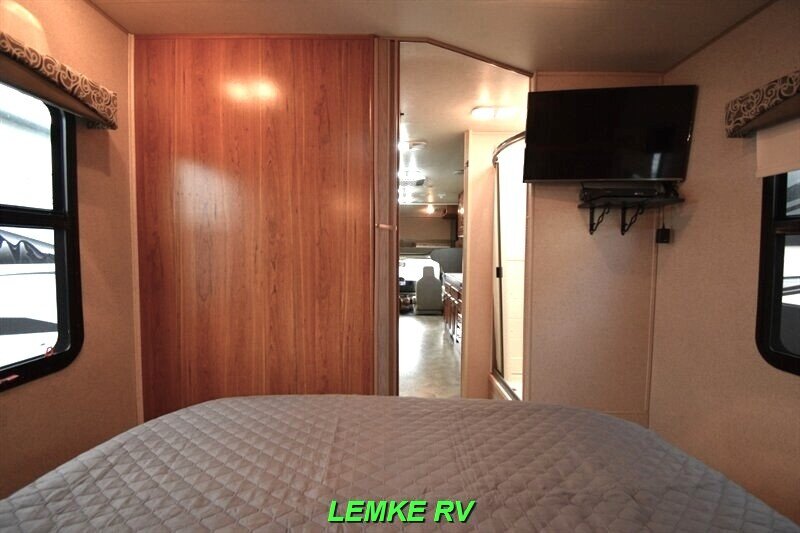 2016 Jayco Redhawk 29XK   - Photo 19 - Rocklin, CA 95677