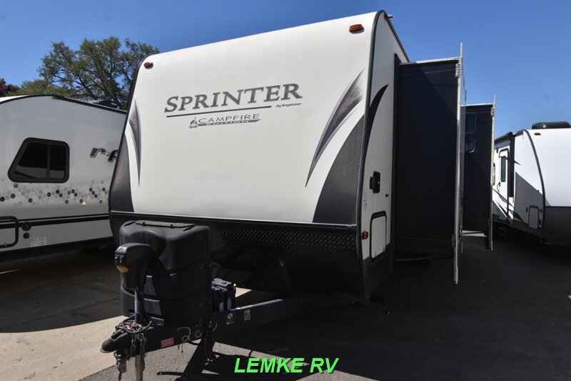 2018 Keystone Sprinter Campfire 29BH   - Photo 7 - Rocklin, CA 95677