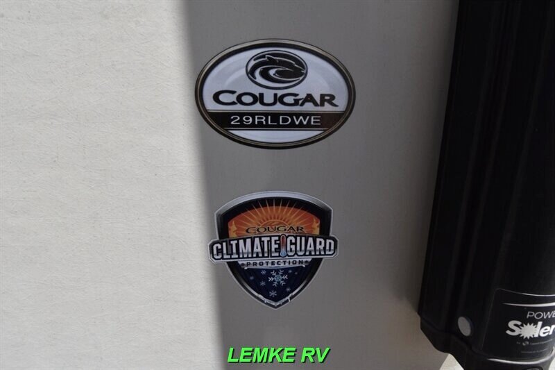 2019 Keystone Cougar 29RLD   - Photo 9 - Rocklin, CA 95677