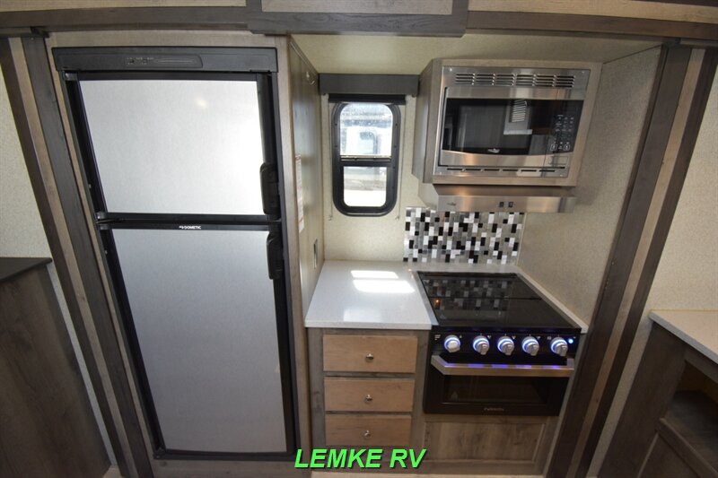 2019 Keystone Sprinter 325BMKS   - Photo 14 - Rocklin, CA 95677