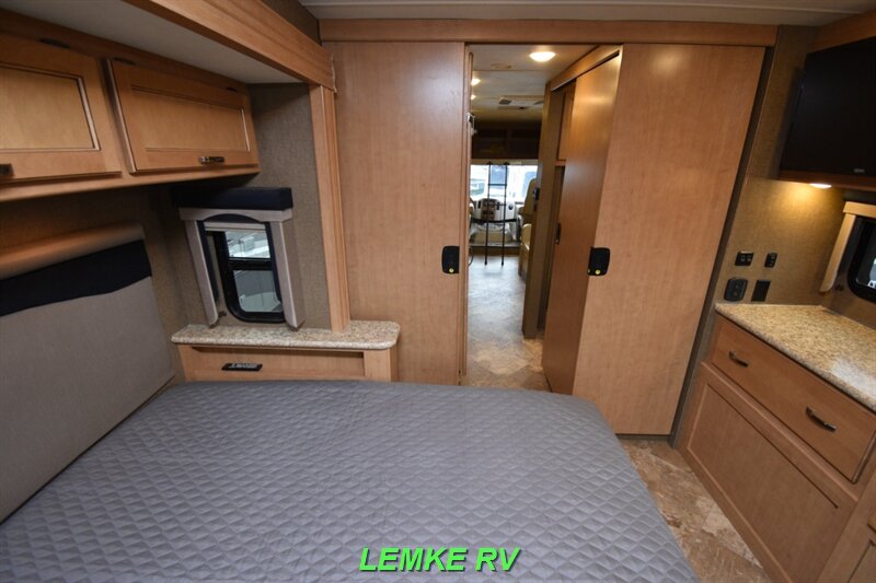 2016 Thor A.C.E. 29.4   - Photo 18 - Rocklin, CA 95677