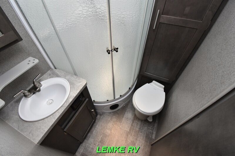 2020 Forest River Rockwood Mini Lite 2104S   - Photo 20 - Rocklin, CA 95677