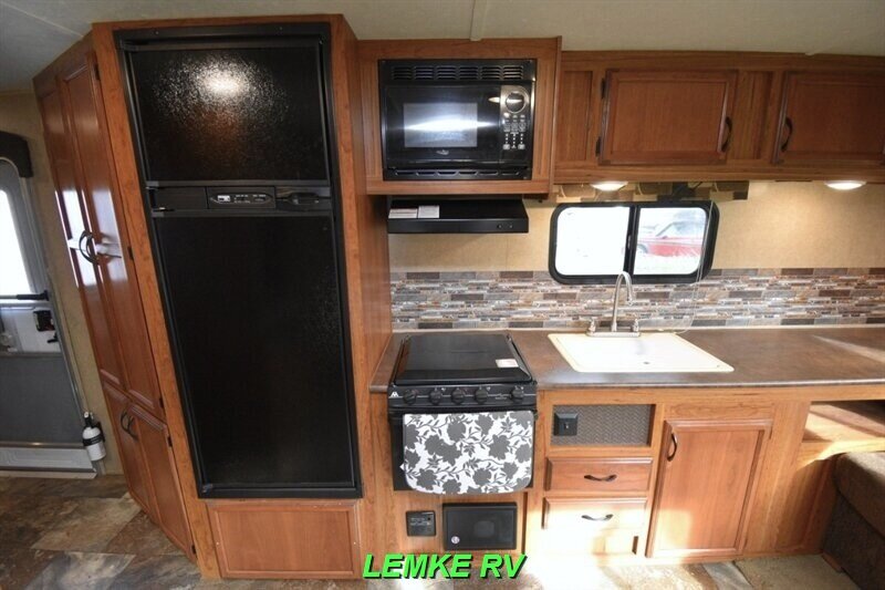 2016 Starcraft Launch Ultra Lite 24RLS   - Photo 13 - Rocklin, CA 95677