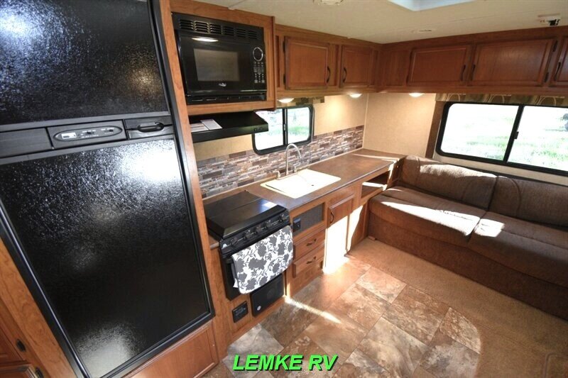 2016 Starcraft Launch Ultra Lite 24RLS   - Photo 12 - Rocklin, CA 95677