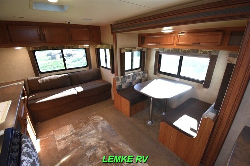 2016 Starcraft Launch Ultra Lite 24RLS   - Photo 10 - Rocklin, CA 95677