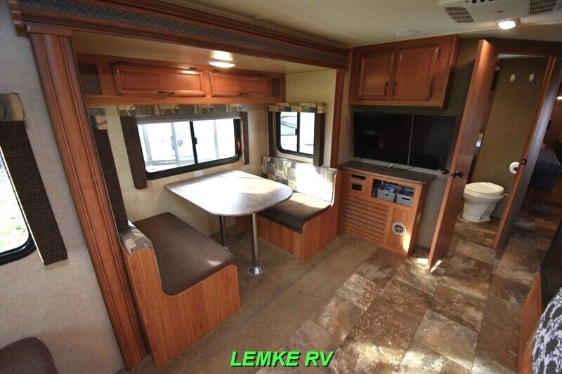 2016 Starcraft Launch Ultra Lite 24RLS   - Photo 11 - Rocklin, CA 95677