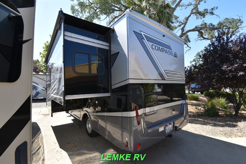 2024 Thor Compass 23TW   - Photo 7 - Rocklin, CA 95677