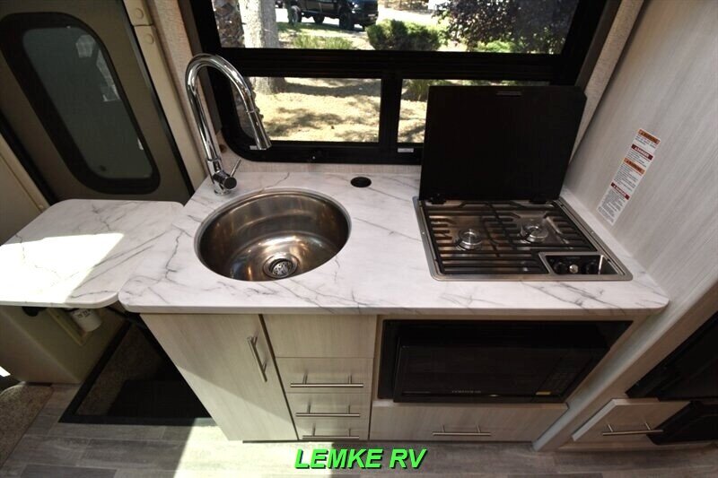 2024 Thor Compass 23TW   - Photo 24 - Rocklin, CA 95677