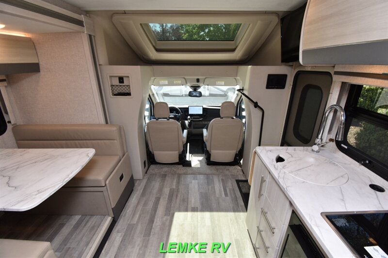 2024 Thor Compass 23TW   - Photo 5 - Rocklin, CA 95677