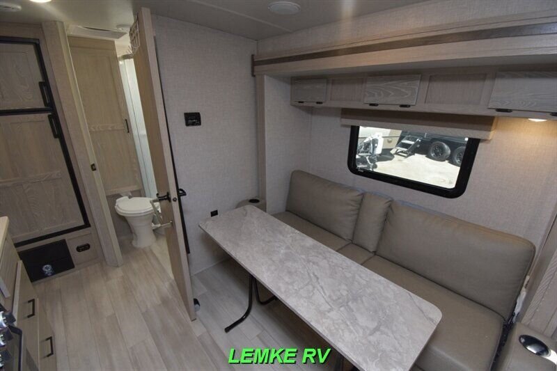 2022 Forest River Flagstaff Micro Lite 21FBRS   - Photo 13 - Rocklin, CA 95677