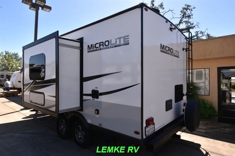 2022 Forest River Flagstaff Micro Lite 21FBRS   - Photo 7 - Rocklin, CA 95677