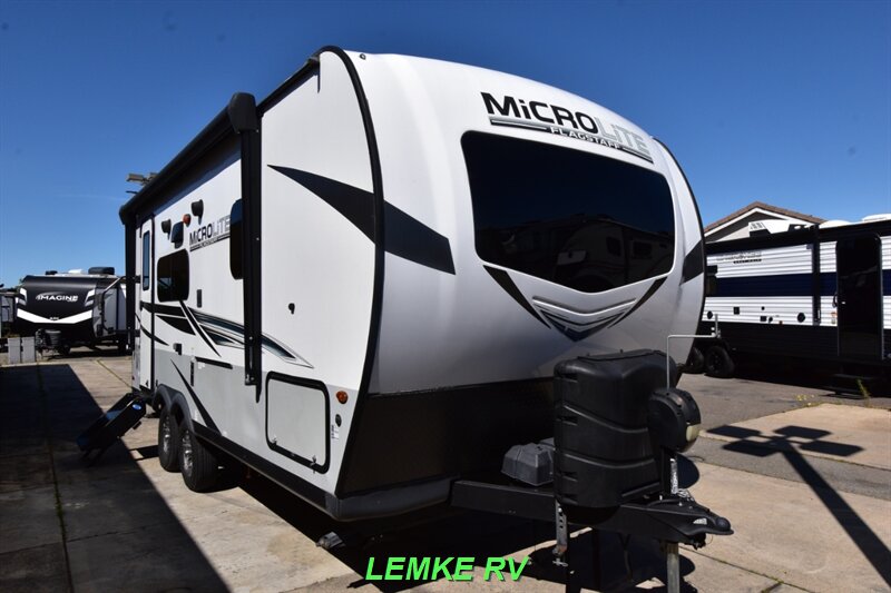 2022 Forest River Flagstaff Micro Lite 21FBRS   - Photo 1 - Rocklin, CA 95677