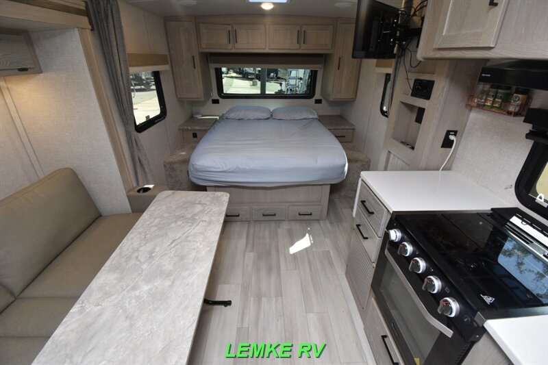 2022 Forest River Flagstaff Micro Lite 21FBRS   - Photo 5 - Rocklin, CA 95677