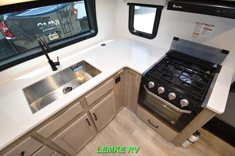 2025 Forest River Rockwood Mini Lite 2506FK   - Photo 15 - Rocklin, CA 95677