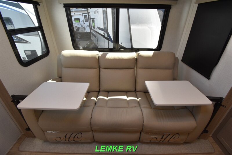 2025 Forest River Rockwood Mini Lite 2506FK   - Photo 17 - Rocklin, CA 95677