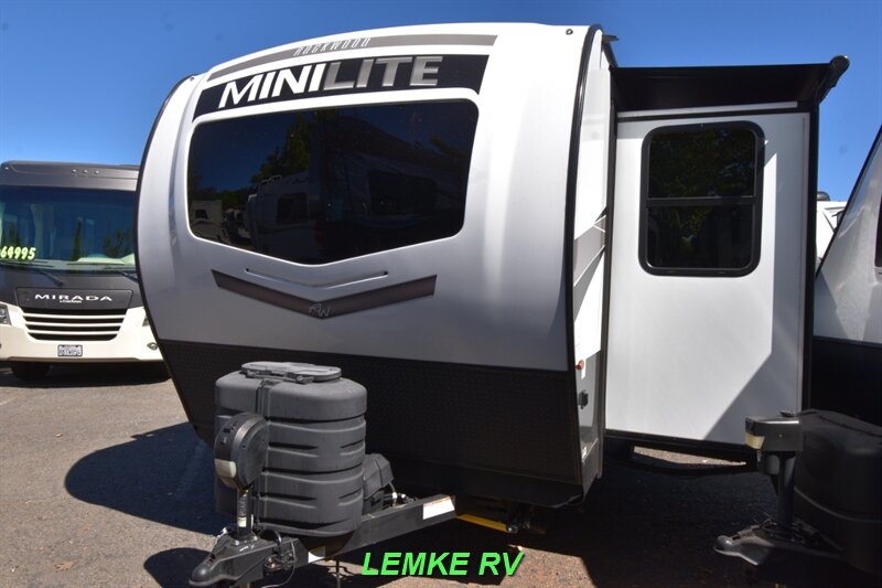2025 Forest River Rockwood Mini Lite 2506FK   - Photo 6 - Rocklin, CA 95677