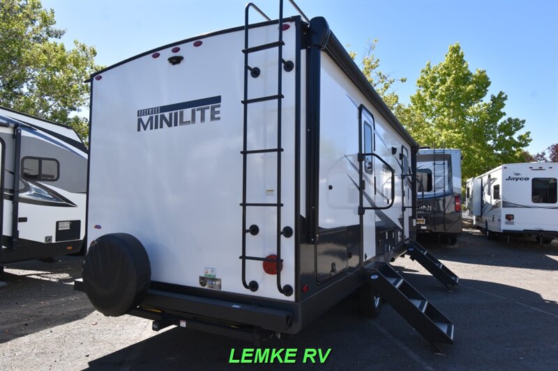 2025 Forest River Rockwood Mini Lite 2506FK   - Photo 9 - Rocklin, CA 95677