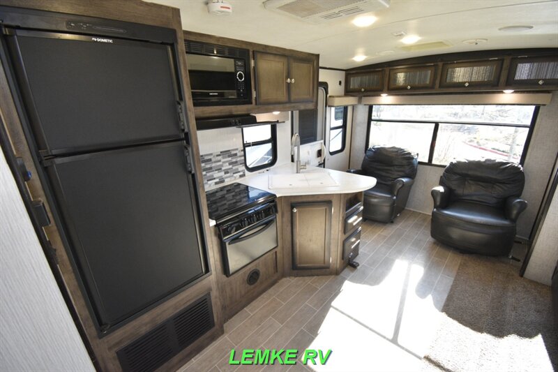 2020 Heartland Mallard M27   - Photo 11 - Rocklin, CA 95677