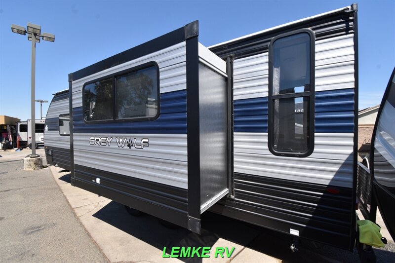 2022 Forest River Cherokee Grey Wolf 23MK   - Photo 7 - Rocklin, CA 95677