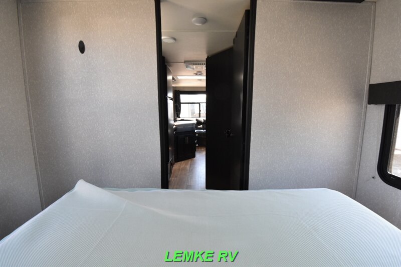 2022 Forest River Cherokee Grey Wolf 23MK   - Photo 20 - Rocklin, CA 95677