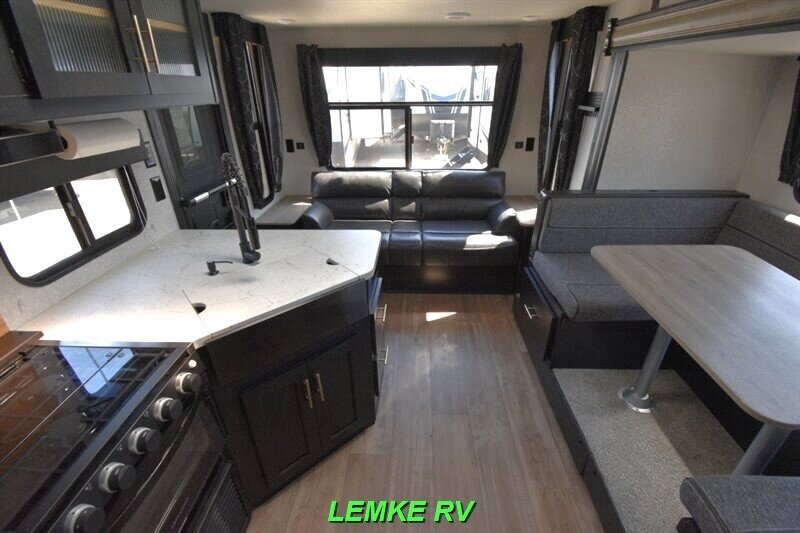 2022 Forest River Cherokee Grey Wolf 23MK   - Photo 2 - Rocklin, CA 95677