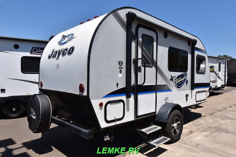 2017 Jayco Hummingbird 17RB   - Photo 9 - Rocklin, CA 95677