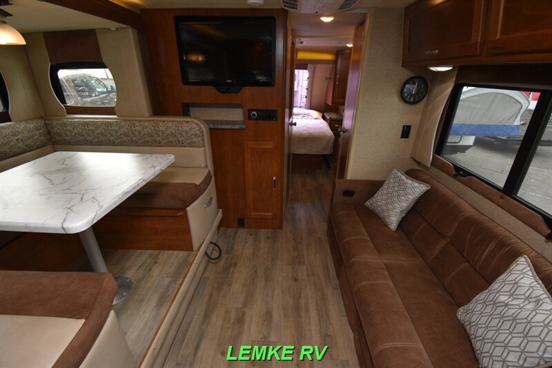 2021 Lance 2285   - Photo 5 - Rocklin, CA 95677