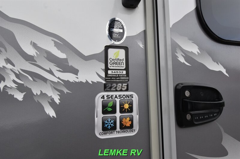 2021 Lance 2285   - Photo 10 - Rocklin, CA 95677