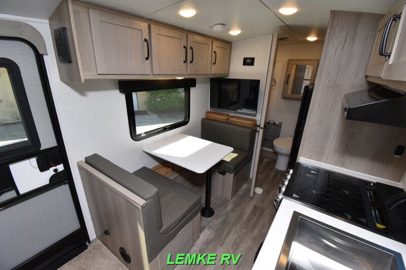 2024 Forest River Flagstaff E-Pro E19FD   - Photo 11 - Rocklin, CA 95677
