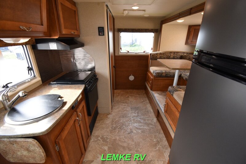 2014 Lance 1575   - Photo 2 - Rocklin, CA 95677