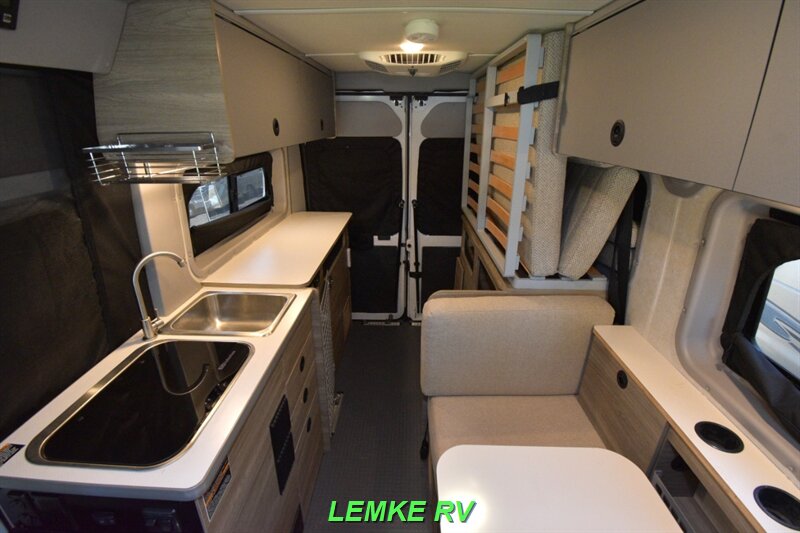 2024 Winnebago Solis Pocket 36A   - Photo 2 - Rocklin, CA 95677