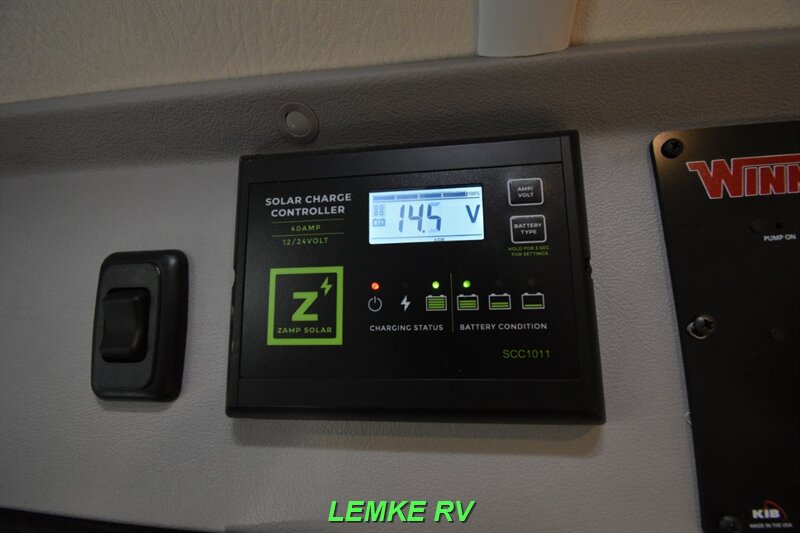 2024 Winnebago Solis Pocket 36A   - Photo 22 - Rocklin, CA 95677