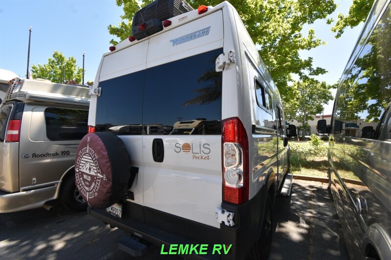 2024 Winnebago Solis Pocket 36A   - Photo 9 - Rocklin, CA 95677