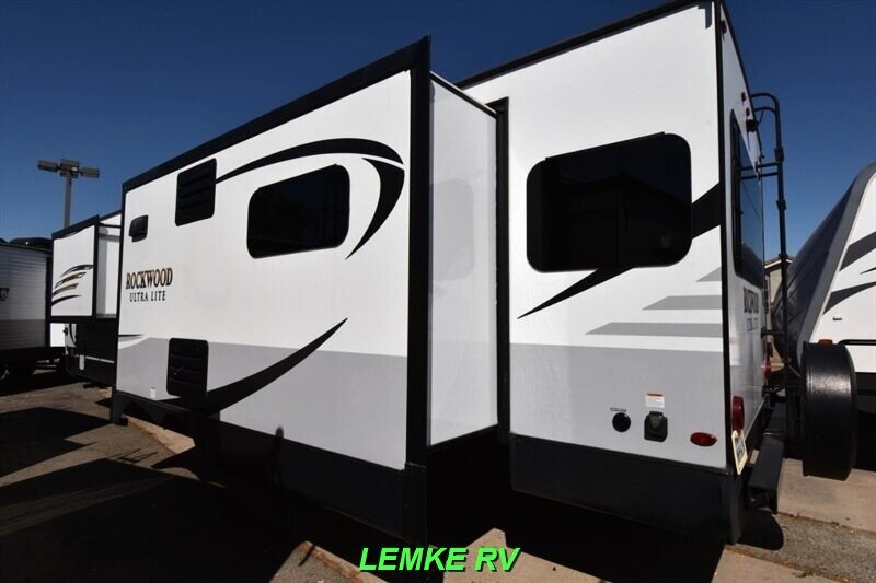 2019 Forest River Rockwood Ultra Lite 2906RS   - Photo 7 - Rocklin, CA 95677