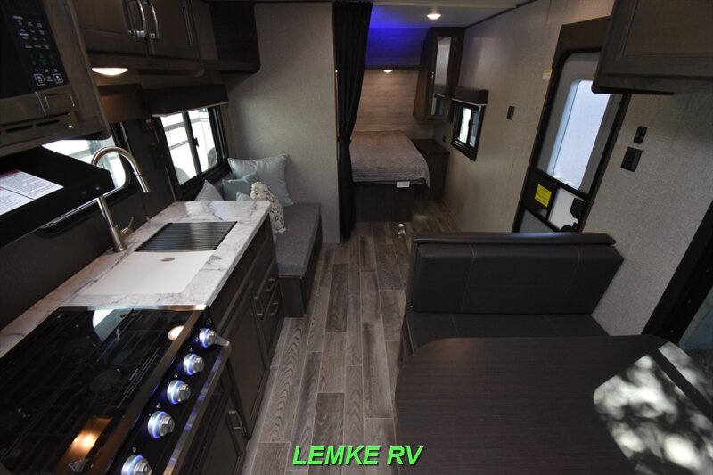 2021 Jayco Jay Flight SLX 8 264BHW   - Photo 5 - Rocklin, CA 95677