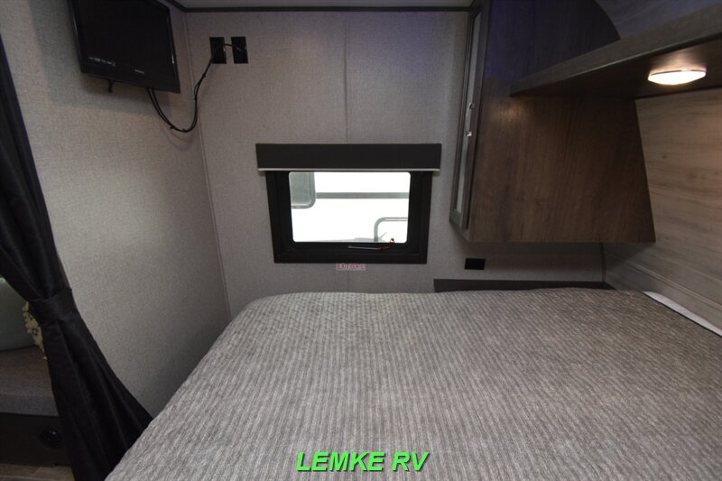 2021 Jayco Jay Flight SLX 8 264BHW   - Photo 19 - Rocklin, CA 95677