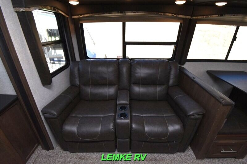 2019 Keystone Cougar Half-Ton 27RESWE   - Photo 22 - Rocklin, CA 95677