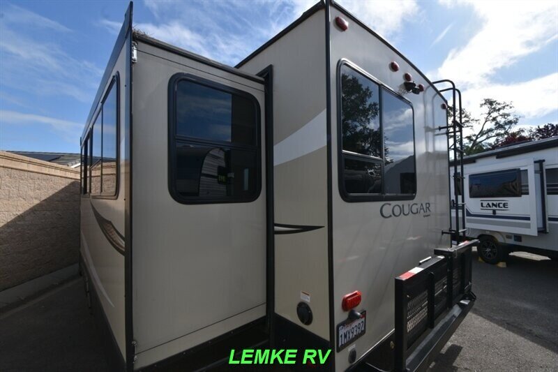 2019 Keystone Cougar Half-Ton 27RESWE   - Photo 6 - Rocklin, CA 95677