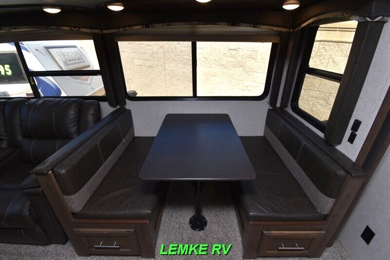 2019 Keystone Cougar Half-Ton 27RESWE   - Photo 21 - Rocklin, CA 95677