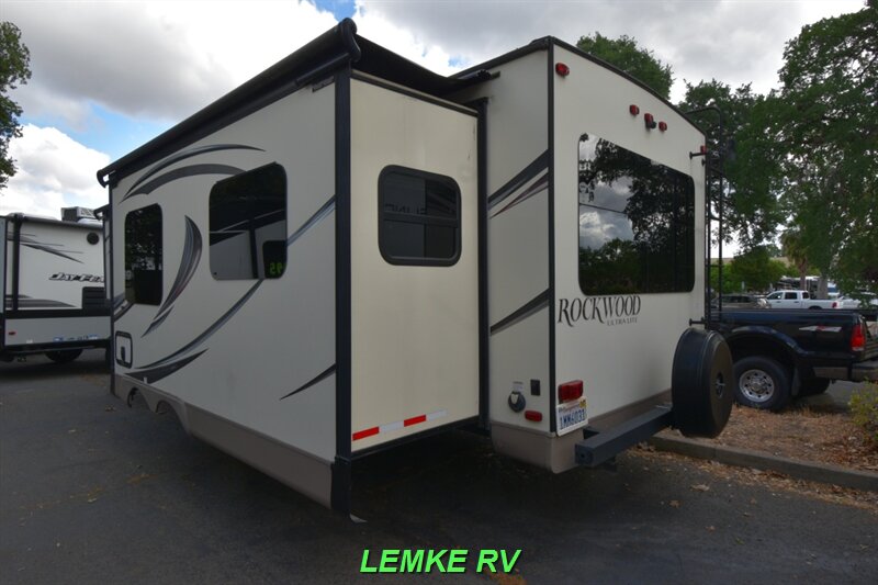 2016 Forest River Rockwood Ultra Lite 2604WS   - Photo 7 - Rocklin, CA 95677
