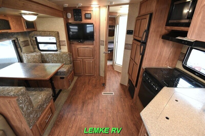 2016 Forest River Rockwood Ultra Lite 2604WS   - Photo 5 - Rocklin, CA 95677