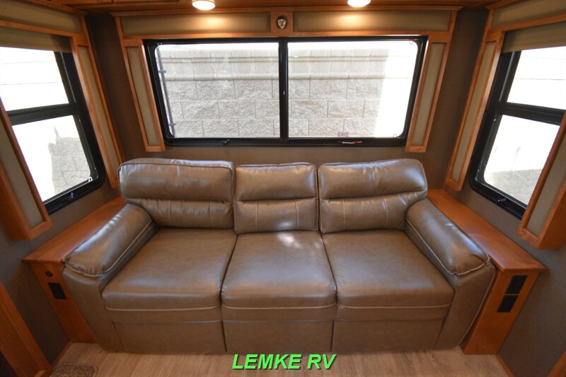 2018 Vanleigh Vilano 325RL   - Photo 16 - Rocklin, CA 95677