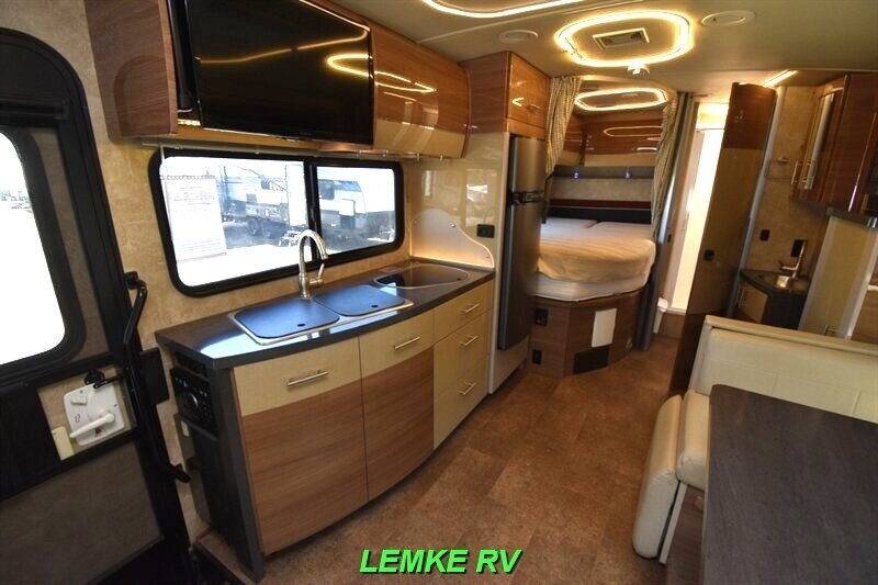 2017 Winnebago View 24J   - Photo 12 - Rocklin, CA 95677