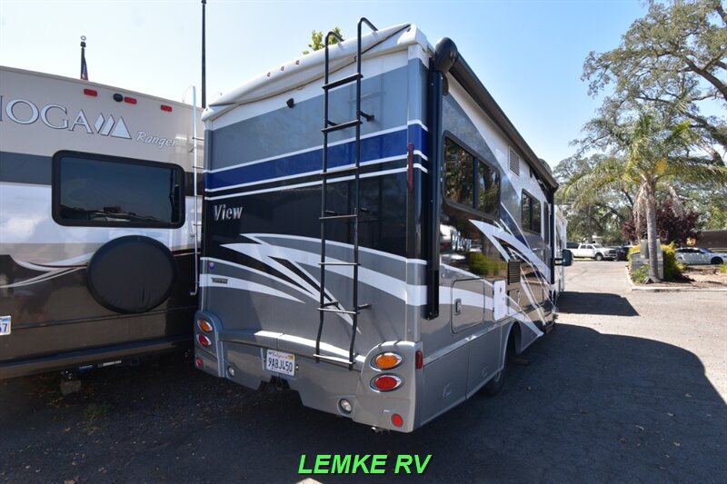 2017 Winnebago View 24J   - Photo 9 - Rocklin, CA 95677