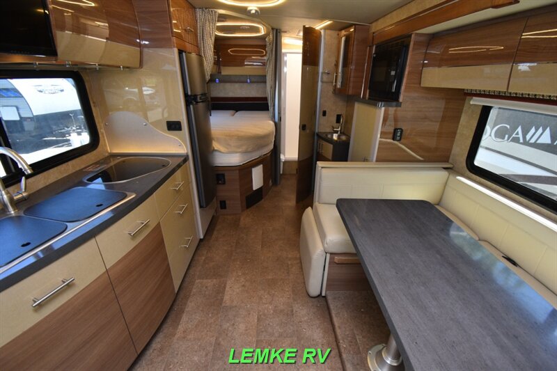 2017 Winnebago View 24J   - Photo 2 - Rocklin, CA 95677