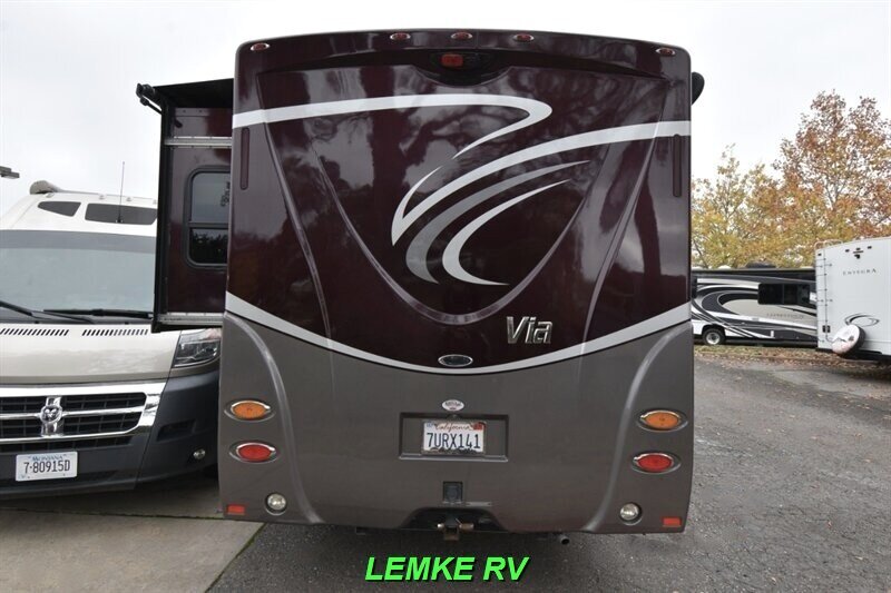 2014 Winnebago Via 25Q   - Photo 8 - Rocklin, CA 95677